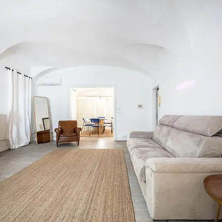 Stunning Loft Near Colosseum And Termini Station Wifi Ac